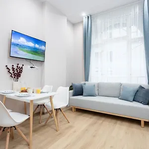  Apartment Goodwind
